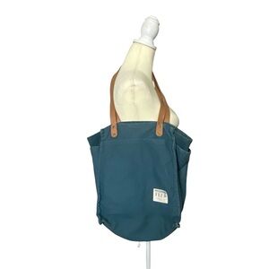 FEED Projects Canvas Market Cotton Tote In Sea Blue W/ Leather Straps